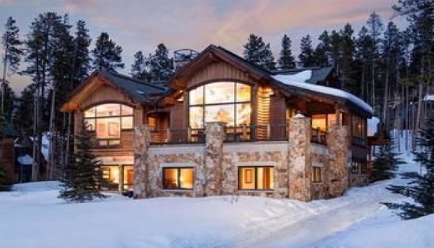 Mountain Majesty Manor Main Street by Pinnacle Lodging