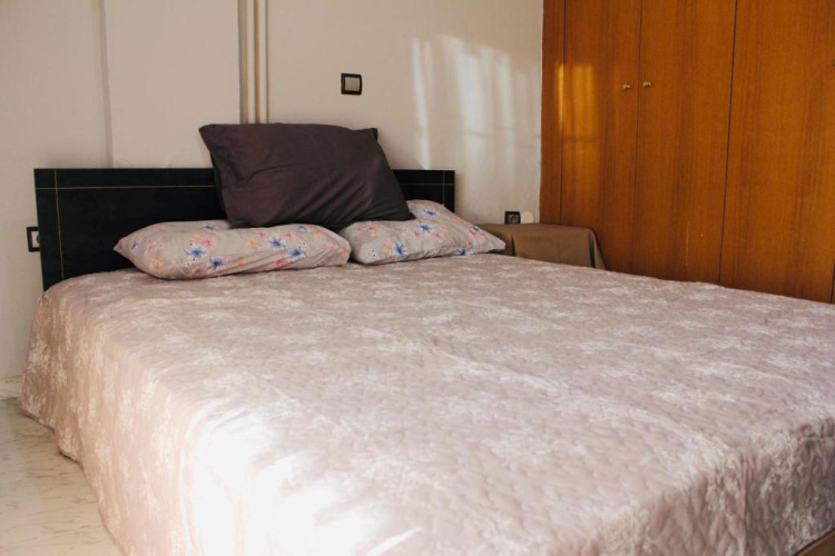 3 Bedrooms Apartment