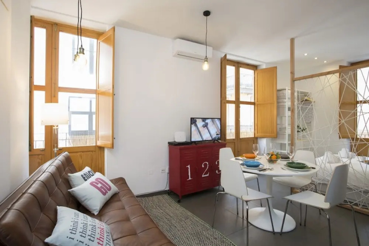 SingularStays Collado