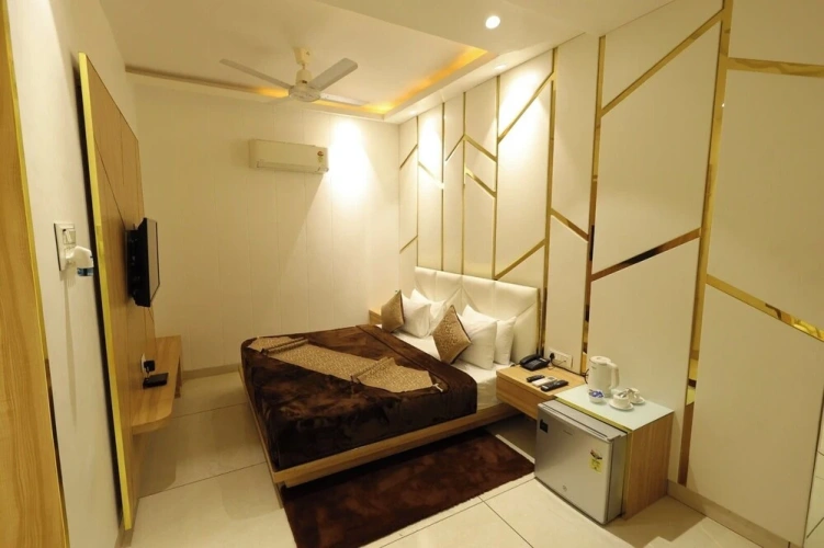 Luxury Suite