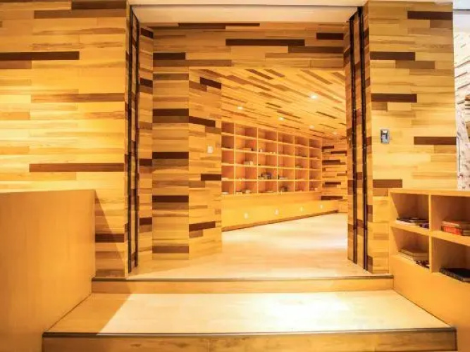 Confucius  Hotel