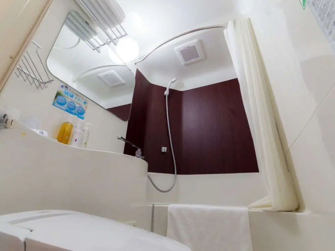 Super Hotel SubwayTanimachi 4-chome Exit 6