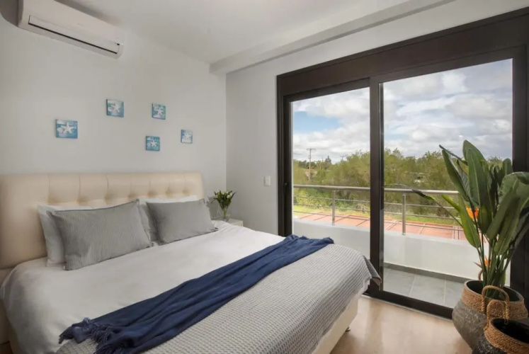 Dias Villas Collection