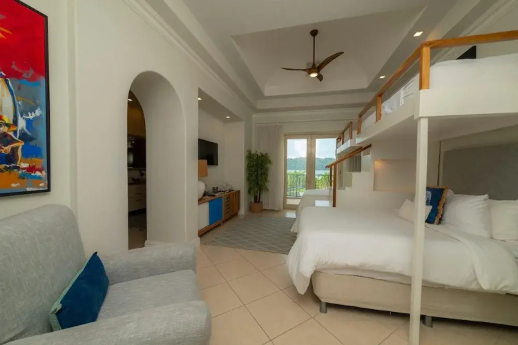 Bella Vista 4A 3 bdr 3 Bath Ocean View