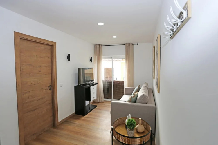 B55 - Santo Amaro Hill Apartment