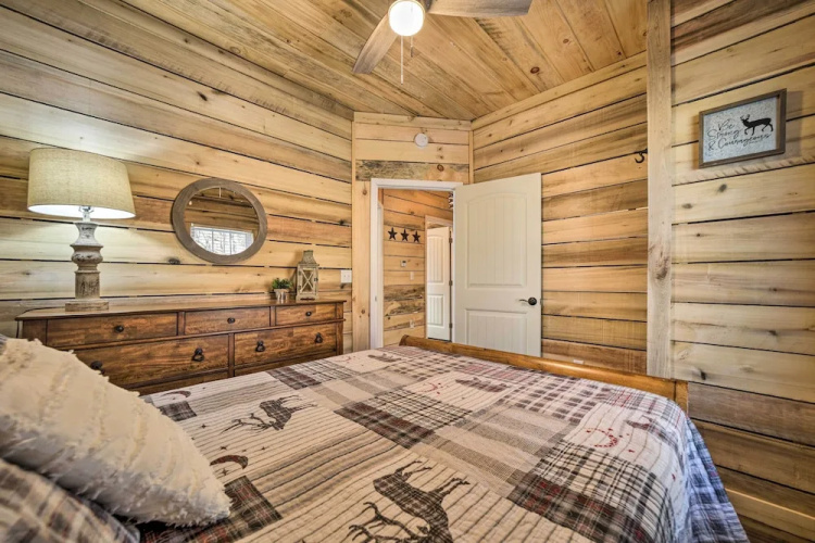 Modern Cabin w/ Fire Pit < 3 Mi to Trails!