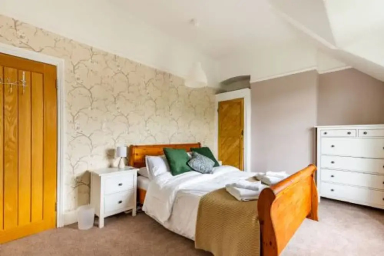 Host Stay Seaview
