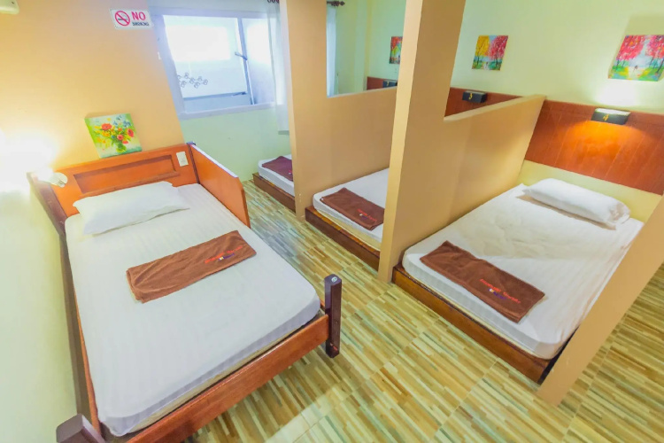 Phangan Barsay Hostel