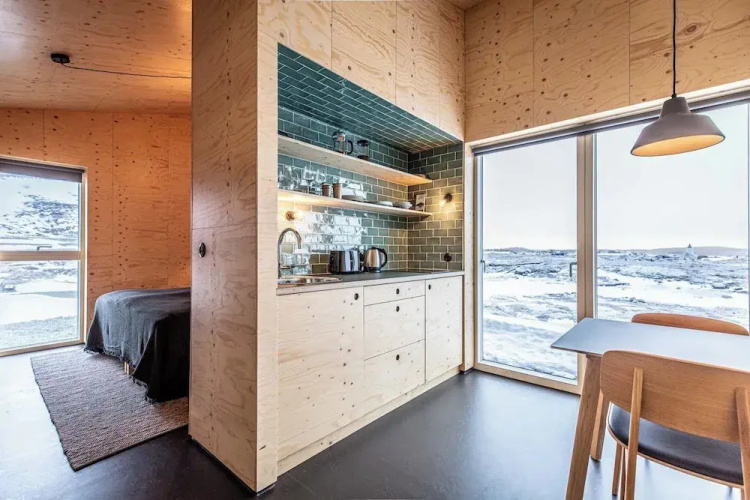 Aska Modern Cabin