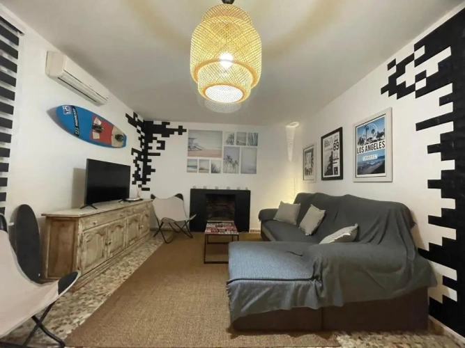 3 Bedrooms Cottage
