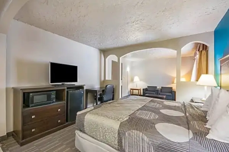 Standard Double Suite
