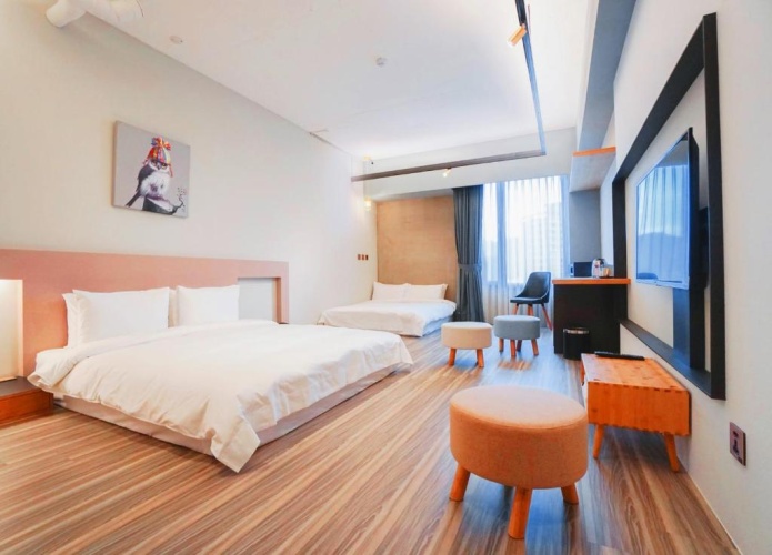 Classic Quadruple room