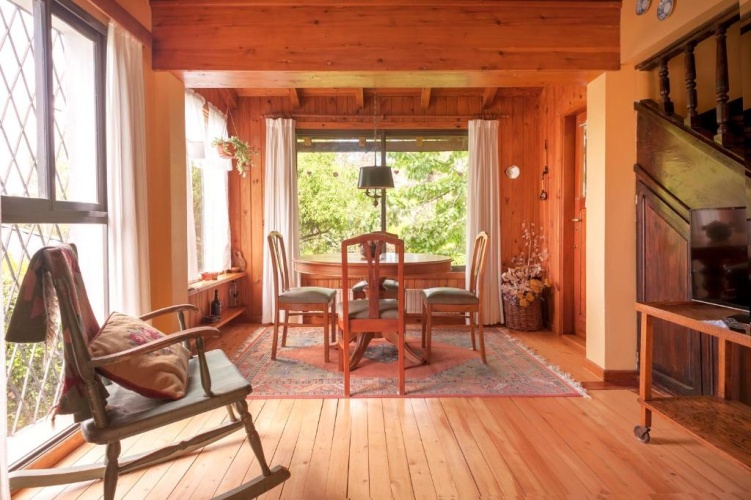 2 Bedrooms Cottage