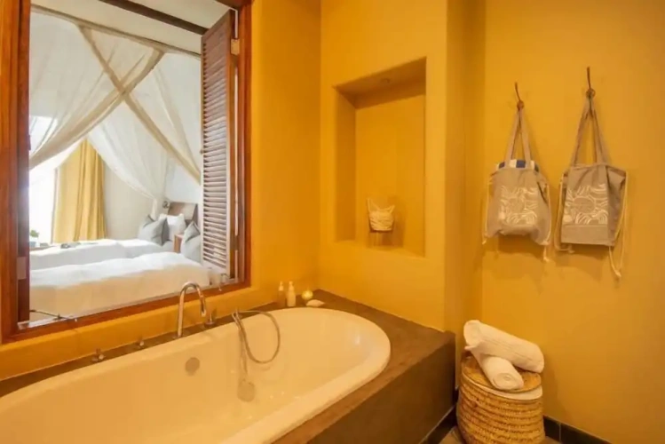 Classic Double room with balcony and beachfront