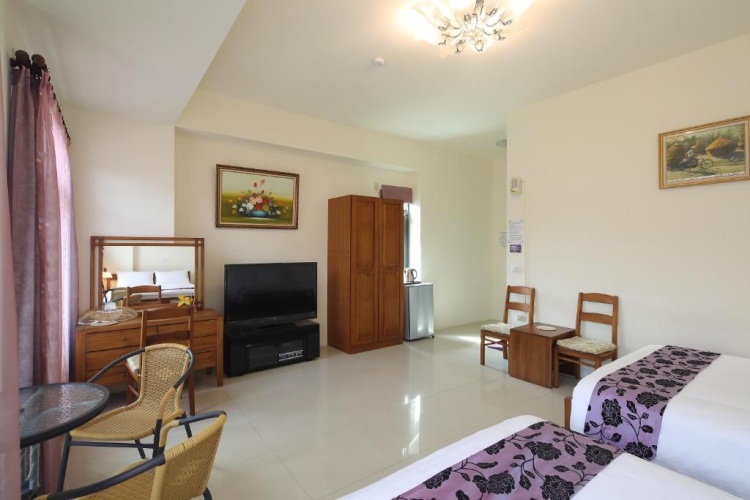 Classic Quadruple room