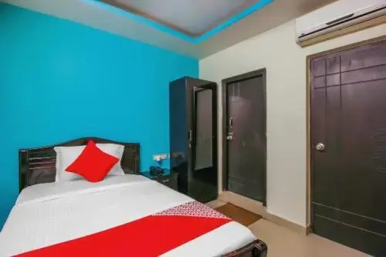 OYO 23237 Aishwarya Grand
