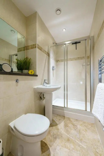 K Suites - Barton Court