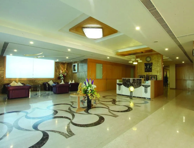 Wingston A Treehouse Hotel-Goverdhan