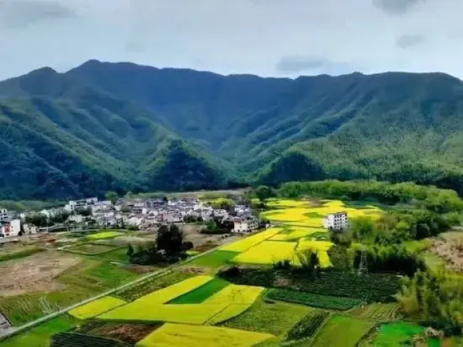 Luxian Lushuiwan Farmhouse