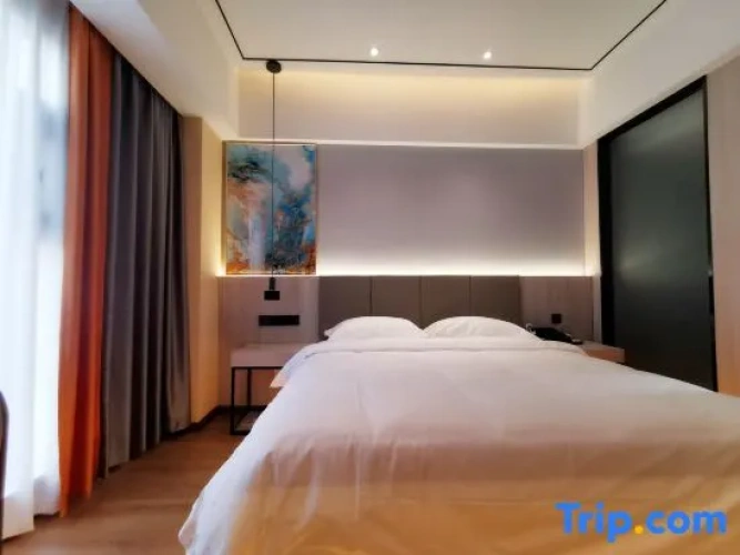 Standard Double room with view