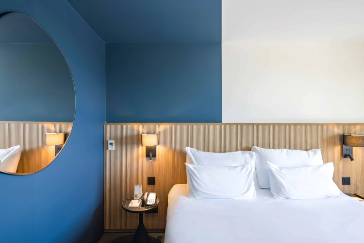 Everness Hotel & Resort