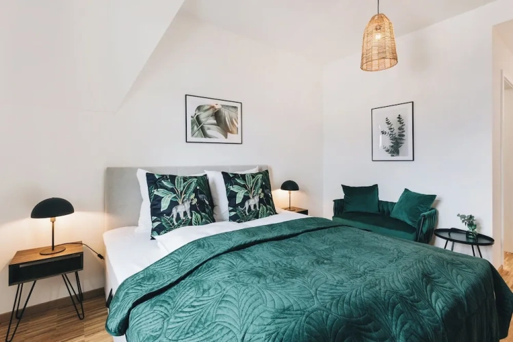 2 Bedrooms Apartment