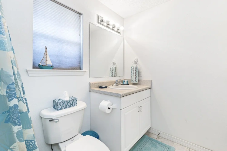 3 Bedrooms Classic Cottage