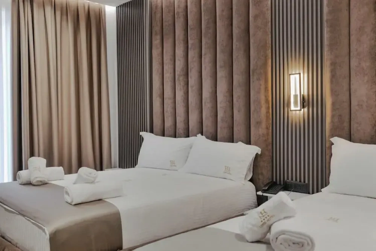 Superior Triple room