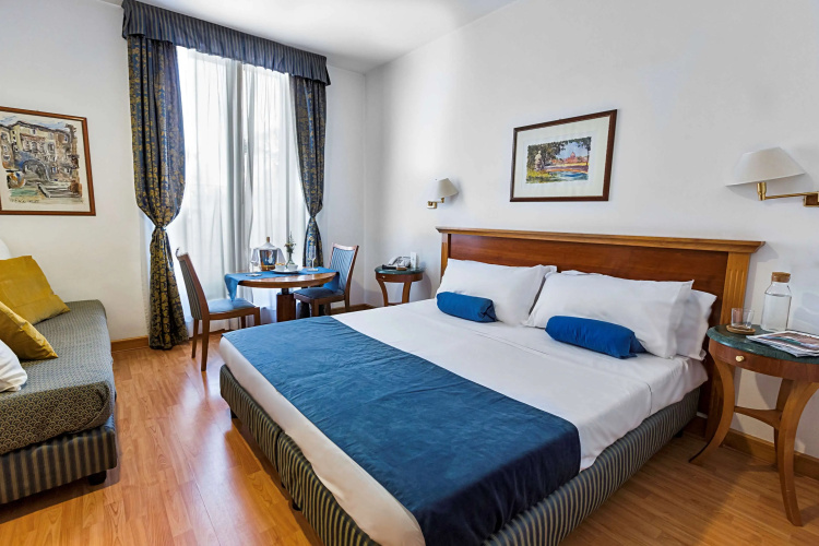 Hotel Diplomatic
