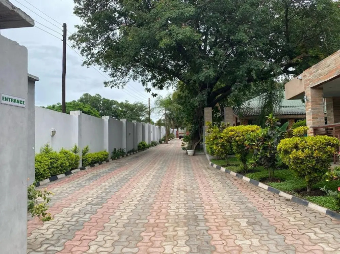 Zambezi Ultima Inn