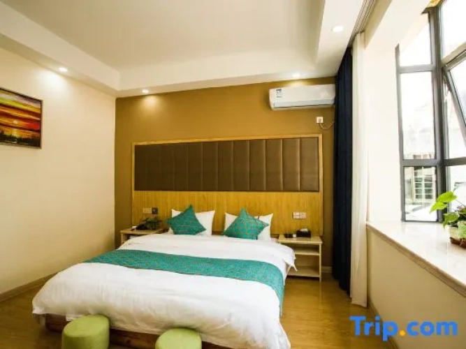 Standard Double room with view