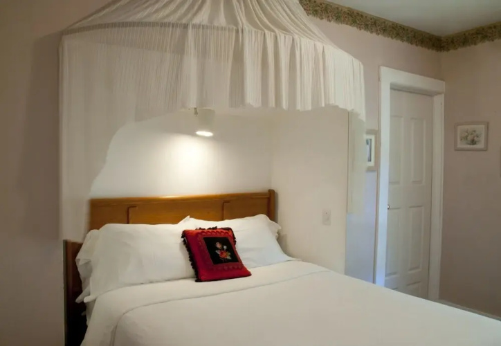 Port Albert Inn