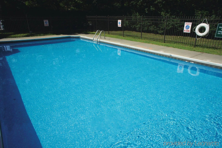 La Quinta Inn & Suites Burlington photo 16