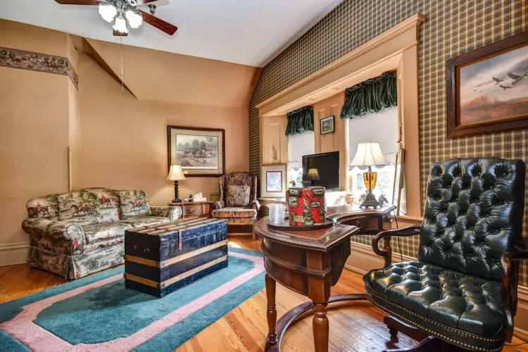 The Mansion at Elfindale