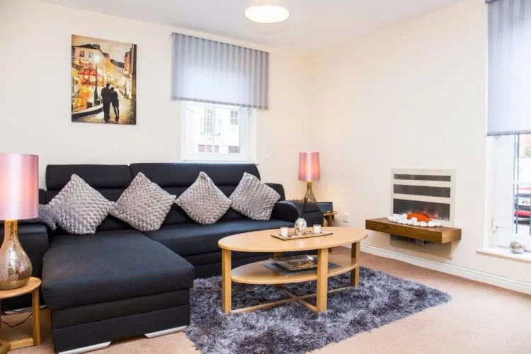 2 Bedroom Apartment With Parking