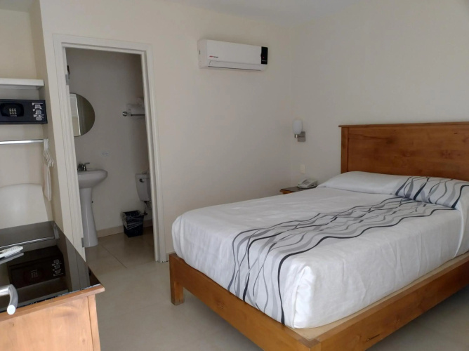 Hotel Baja