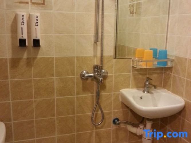 Hong Kong Full Harvest Inn
