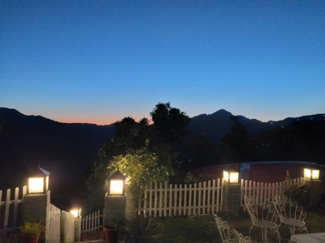 180 Degree Resort
