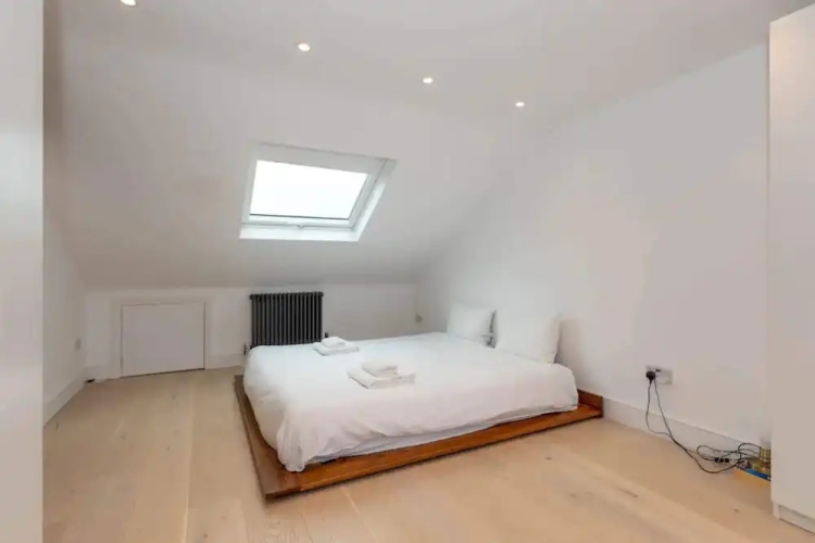 Bright 2 Bedroom Flat in Lower Clapton