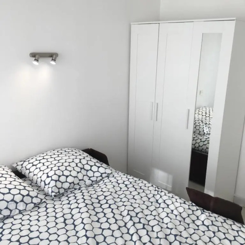 Studio carré d'or situé à 50 m de la plage