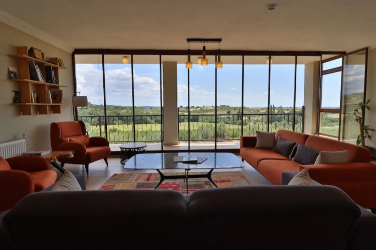 Dessera Vineyards Hotel
