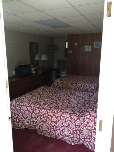 Lake Land Inn