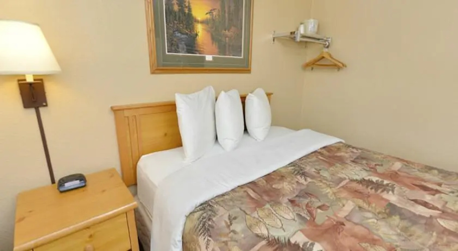 Americas Best Value Inn Walker
