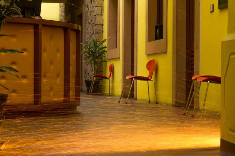 Monte Leon Hotel