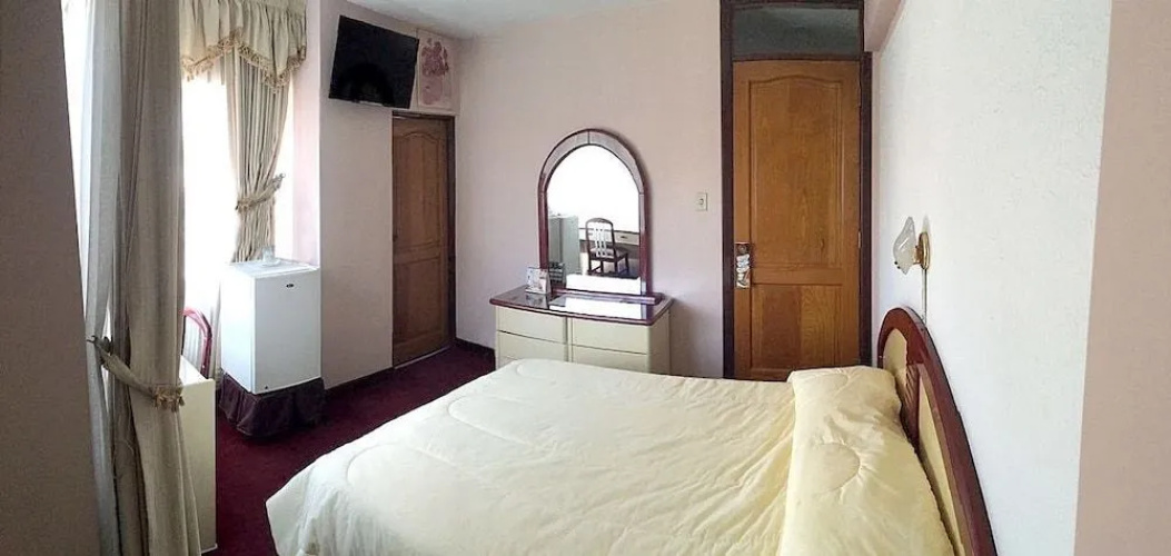 Americana Hotel