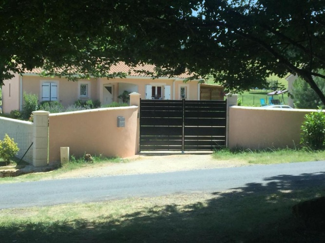 3 Bedrooms Cottage