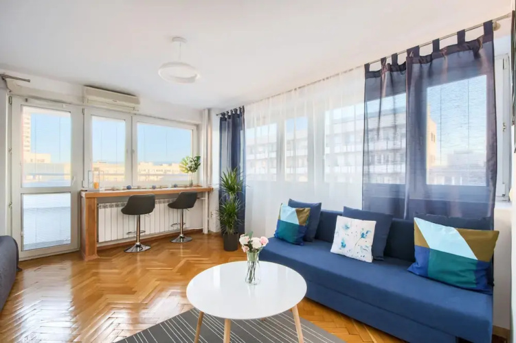 Zgoda 13 Apartment