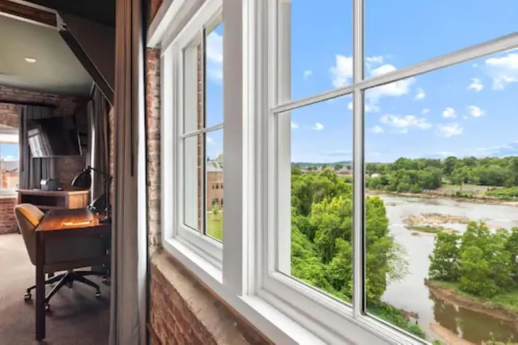 Standard Double room with river view