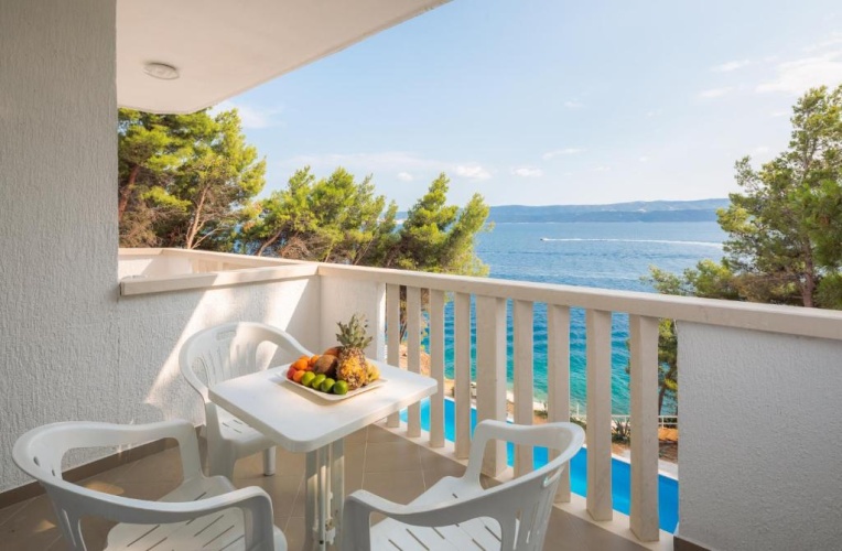 1 Bedroom Apartment with sea view
