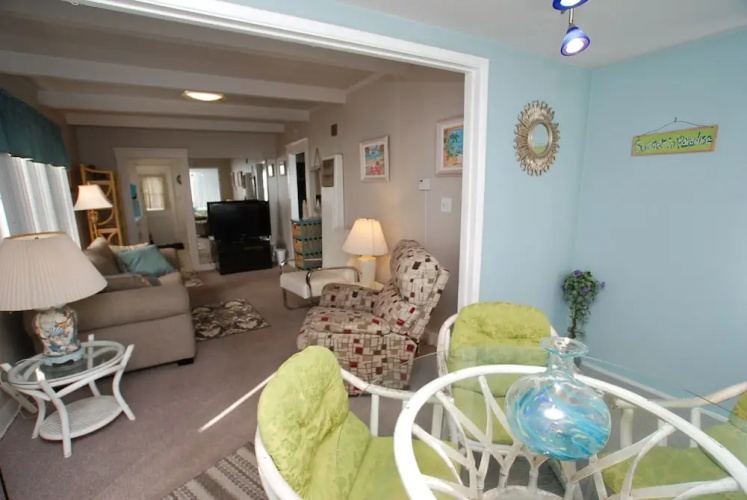 2710 W Ocean Front Lar 2 Bedroom Home